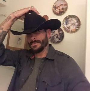 Meet your Posher, Jason